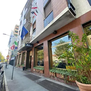 Mokinba Sant'ambroeus 3* Mediolan