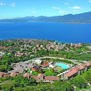 Hotel Le Torri Del Garda Familyspa Torri Del Benaco